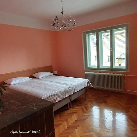 Aparthouse Macek Appartement Ljubljana Buitenkant foto