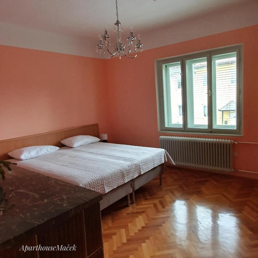 Aparthouse Macek Appartement Ljubljana Buitenkant foto