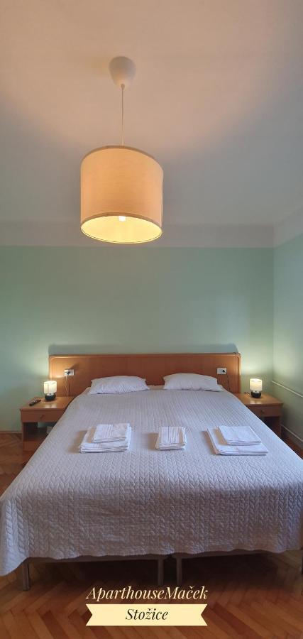 Aparthouse Macek Appartement Ljubljana Buitenkant foto